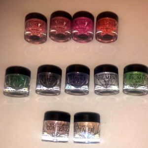 🔥3/$20 HUGE LOT Younique Moodstruck Minerals Pigments Blusher Concealer Resale